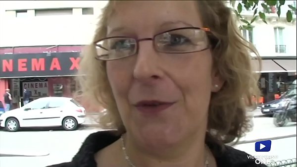 Françoise, mature in need of cock